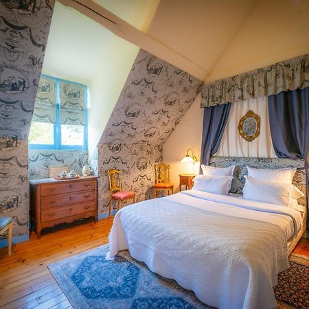 Le Moulin De Francueil Bed & Breakfast ภายนอก รูปภาพ