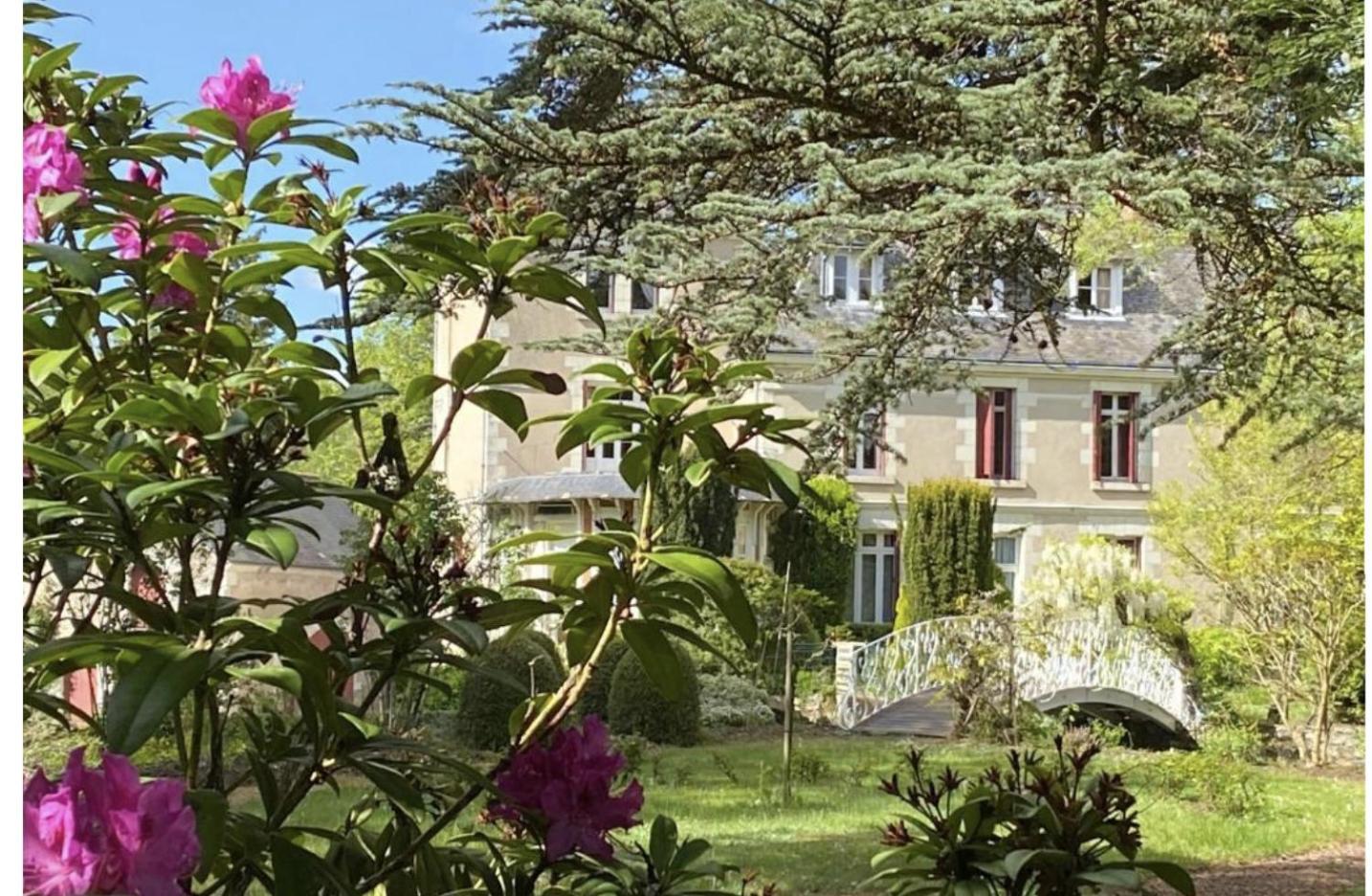 Le Moulin De Francueil Bed & Breakfast ภายนอก รูปภาพ