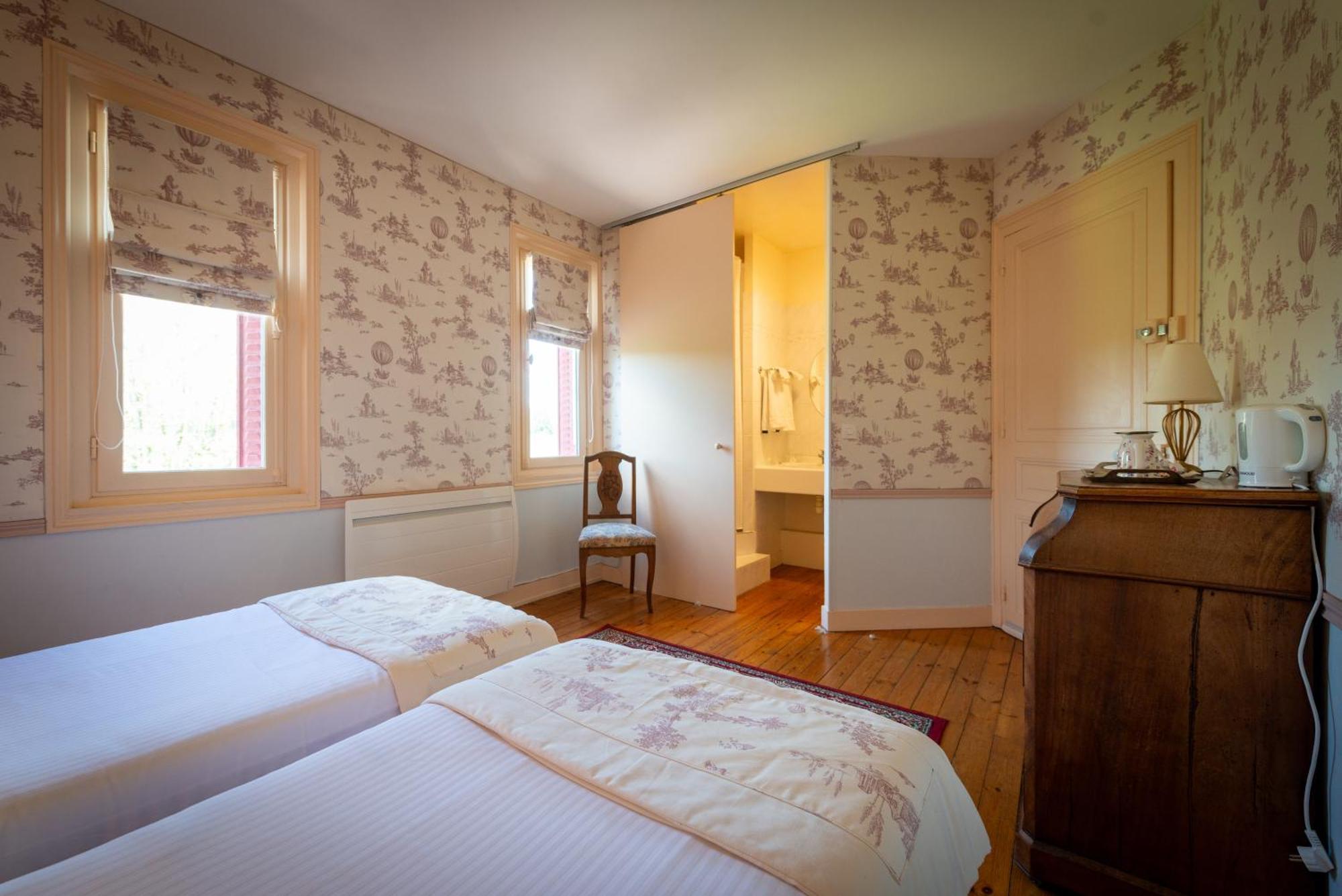 Le Moulin De Francueil Bed & Breakfast ภายนอก รูปภาพ