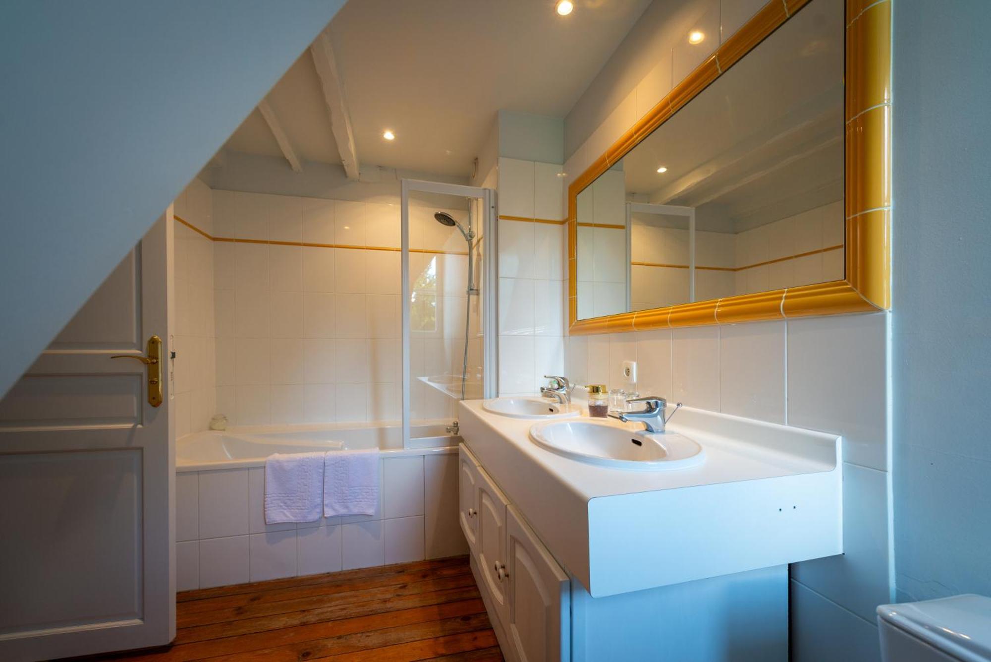 Le Moulin De Francueil Bed & Breakfast ภายนอก รูปภาพ