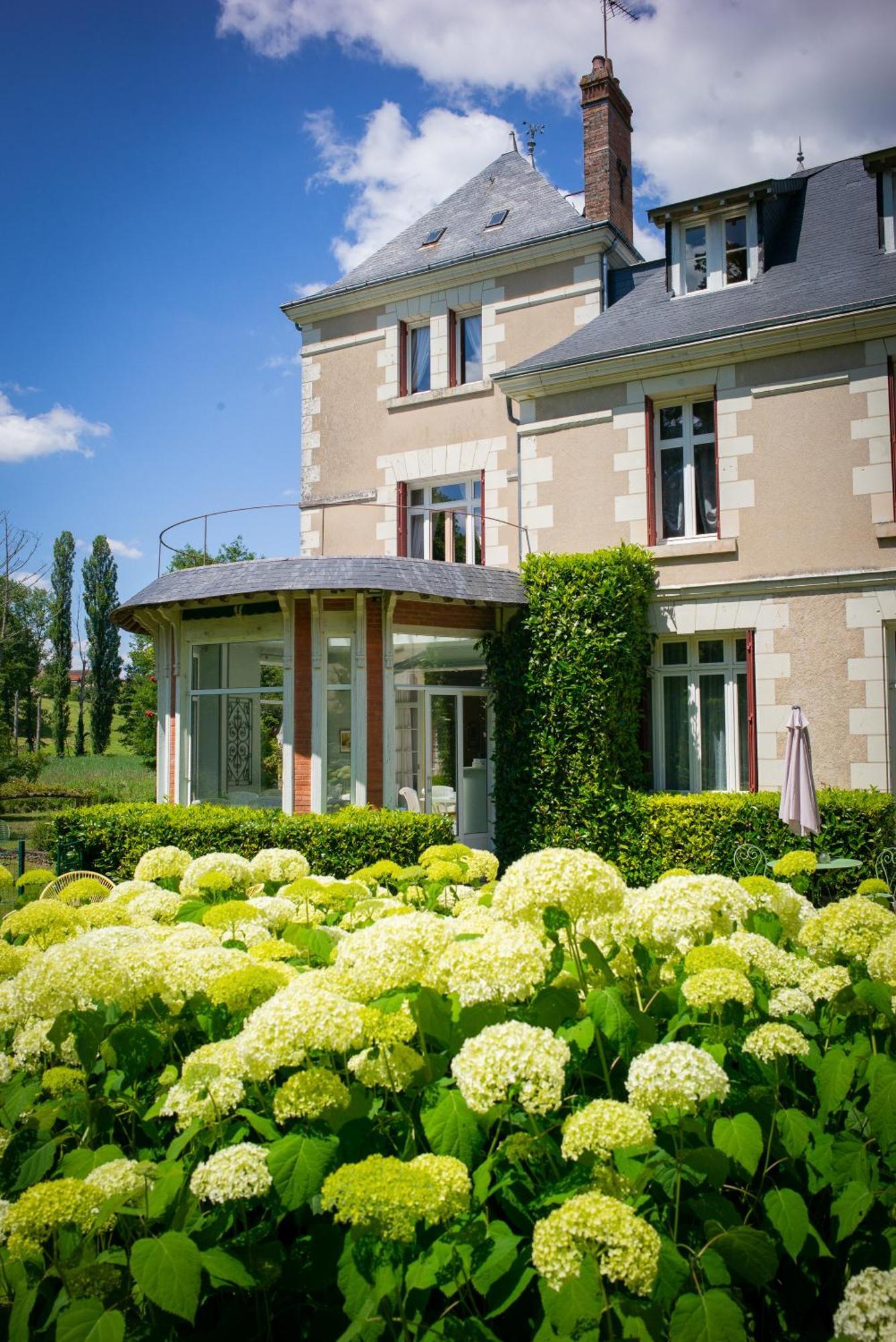 Le Moulin De Francueil Bed & Breakfast ภายนอก รูปภาพ