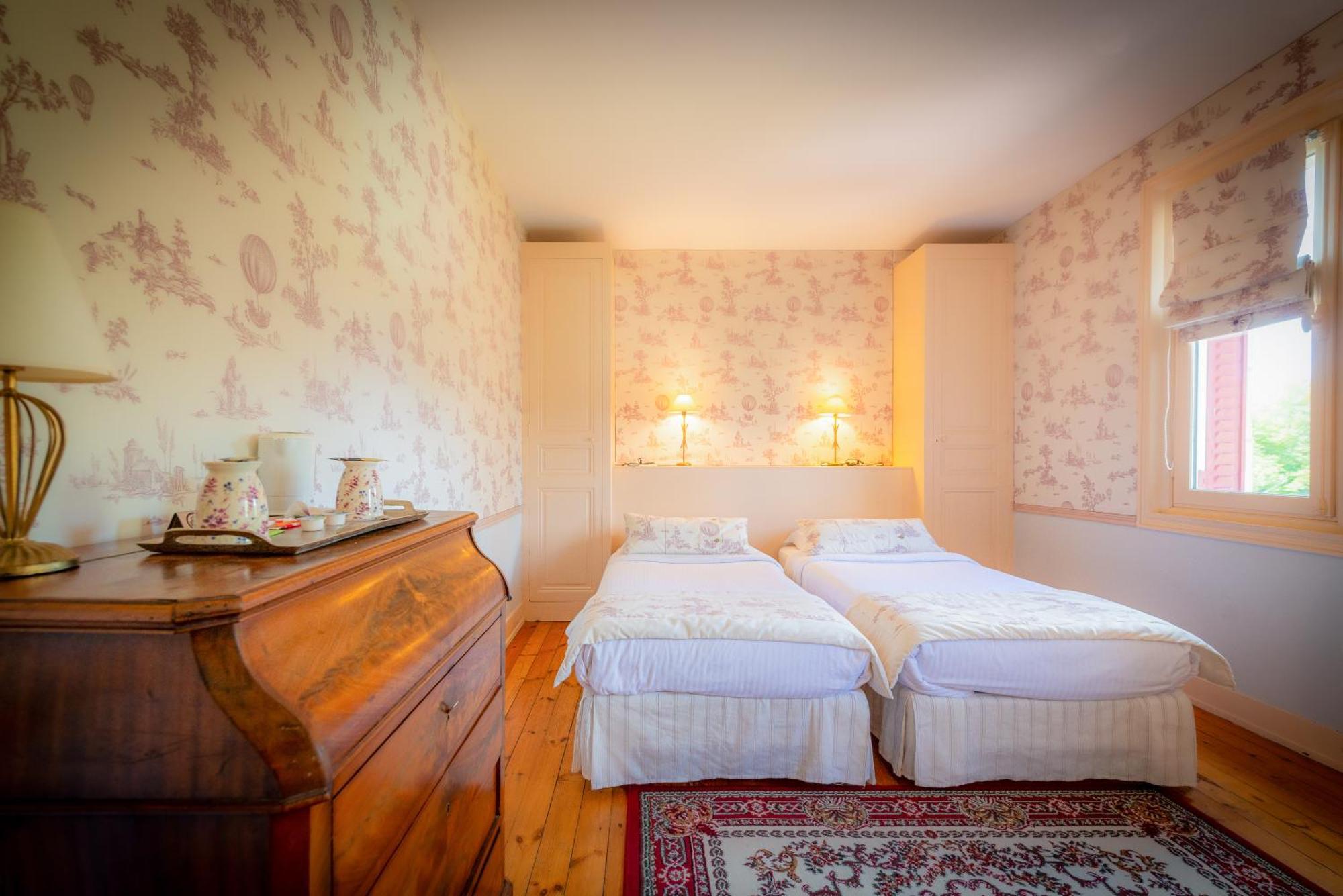 Le Moulin De Francueil Bed & Breakfast ภายนอก รูปภาพ